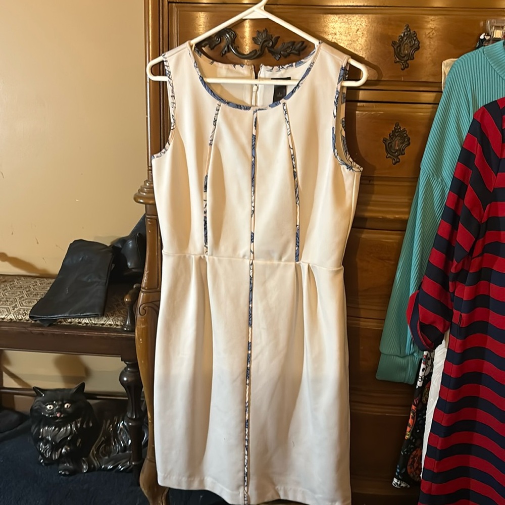 Ann Taylor white blue dress size 6